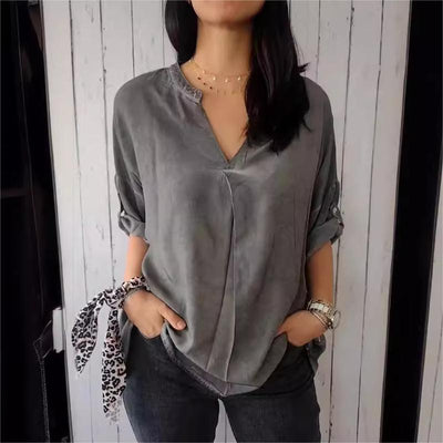 Lässige Bluse mit V-Ausschnitt